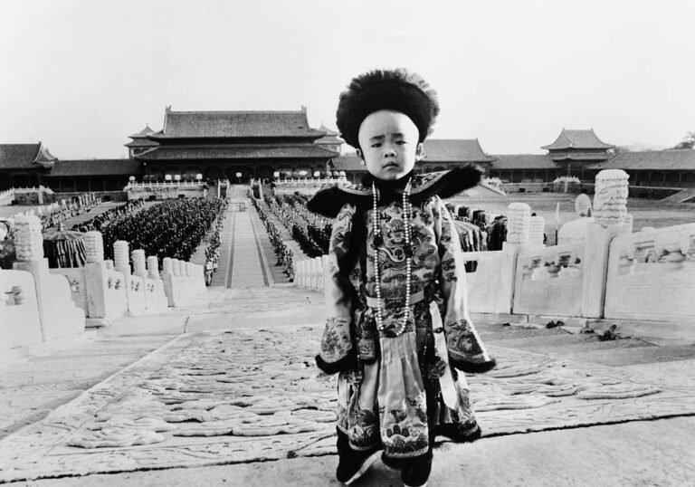 Dia do Solteiro: The Long and Unusual Life of China’s Last Emperor, Puyi